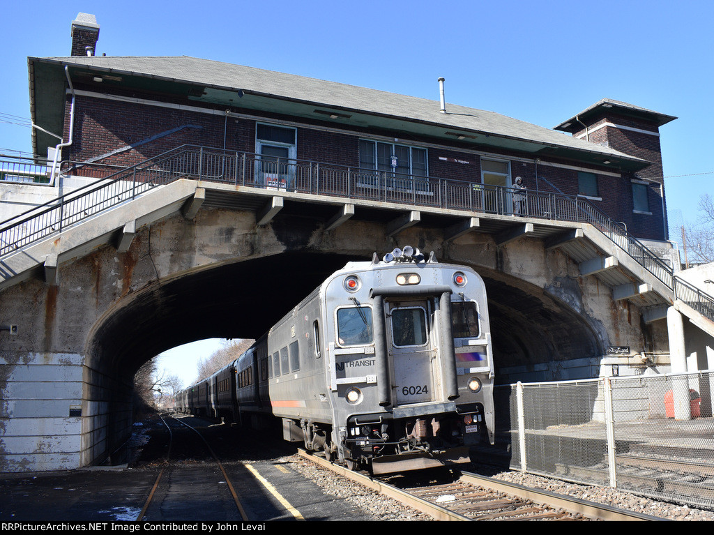 NJT Train # 1714 entering the soon to be closed for good Kingsland Station with Comet V Cab Car # 6024 in the lead